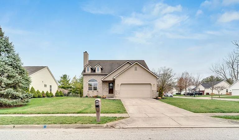 167 Carriage Pl — Photo 1