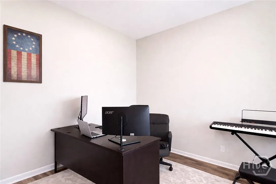 Building Photo - 71 Clubhouse Dr