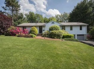 127 Kendall Rd, Lexington, MA 02421