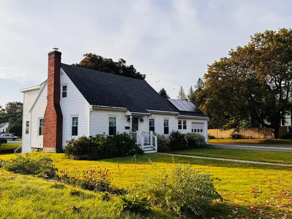 170 Pleasant St, Dalton, MA 01226
