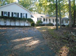 425 Hilo Rd, Fayetteville, GA 30215