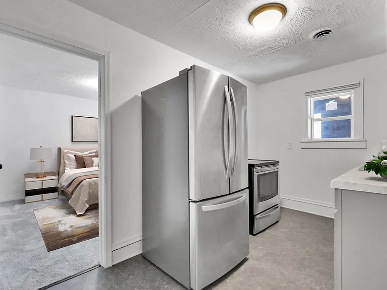 820 N Pennsylvania Ave #4 — Photo 3