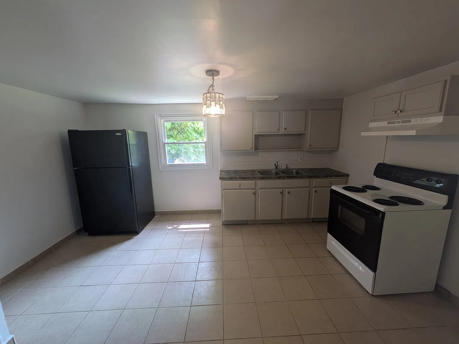 2 bed, $950 — Photo 4