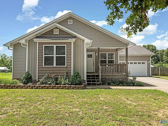2nd image of 105 Cumberlind Dr
