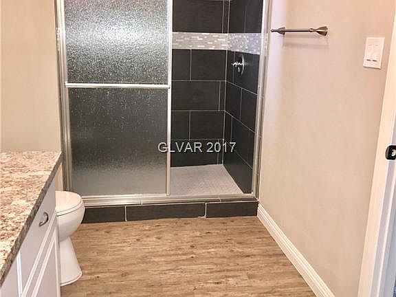 3rd image of 1709 E Oakey Blvd