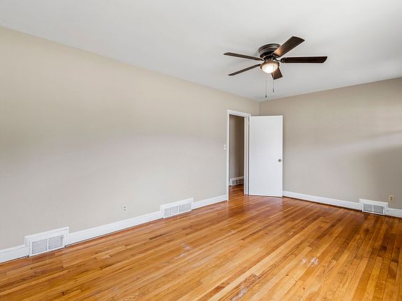 4th image of 5219 Carol Ave