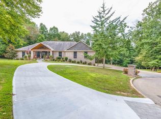 166 Lake Walk Dr, Somerset, KY 42503