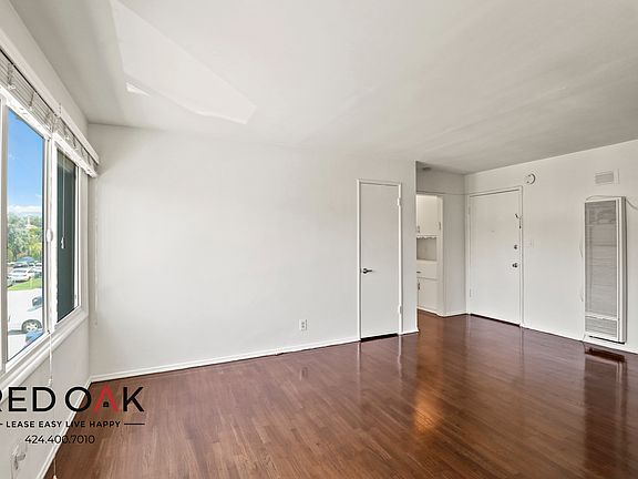 3rd image of 1432 S Bedford St APT 3