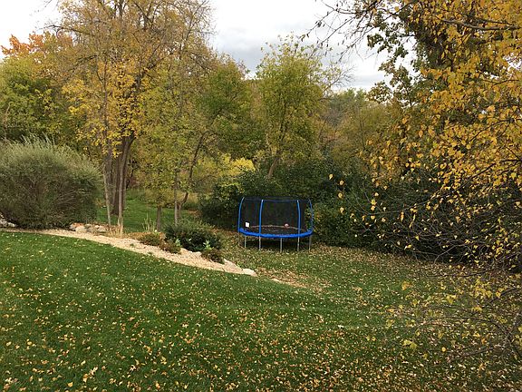 3rd image of 6695 Lakeway Dr