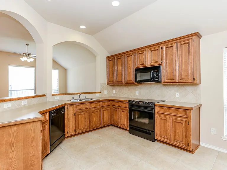 20214 Broad Run Ln — Photo 5