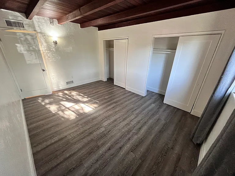 15-33 N Longfellow Ave #19 — Photo 18
