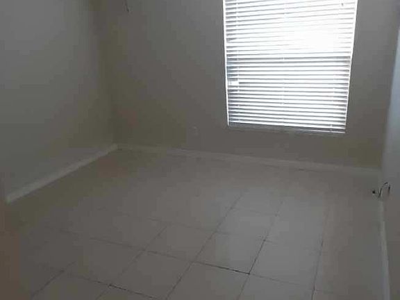 3rd image of 2224 Whispering Maple Dr