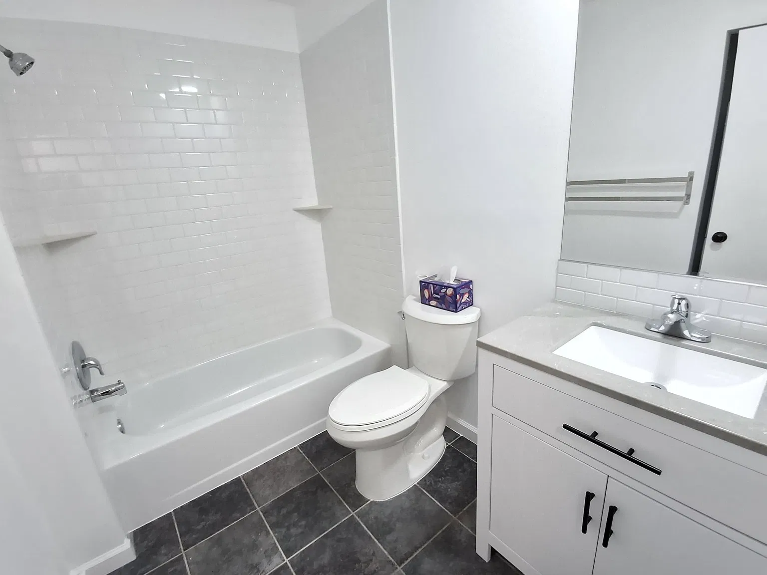 2 bed, $2,295 — Photo 4