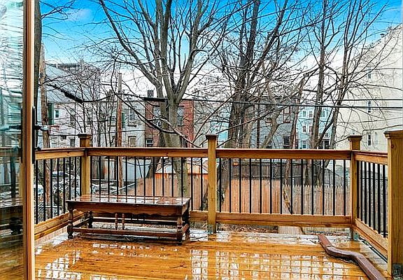 5th image of 813 Halsey St #2