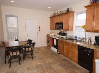 31 Hillside St #8K, Roxbury Crossing, MA 02120