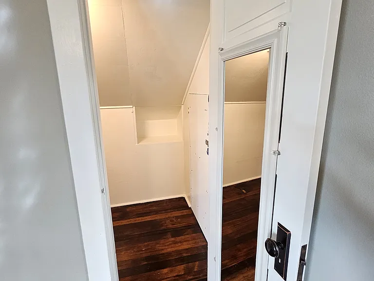 6617 N Borthwick Ave — Photo 36