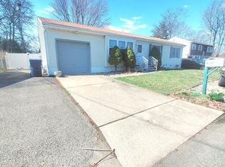 820 Surf Ave, Beachwood, NJ 08722