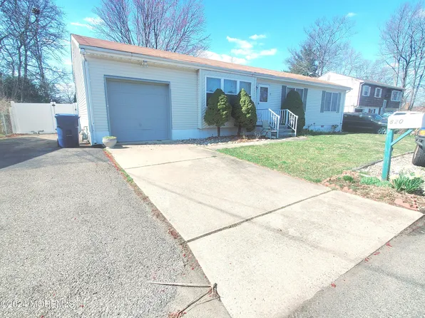 820 Surf Avenue, Beachwood, NJ 08722