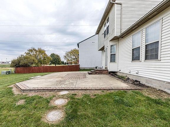 4th image of 5832 Whitestone Dr