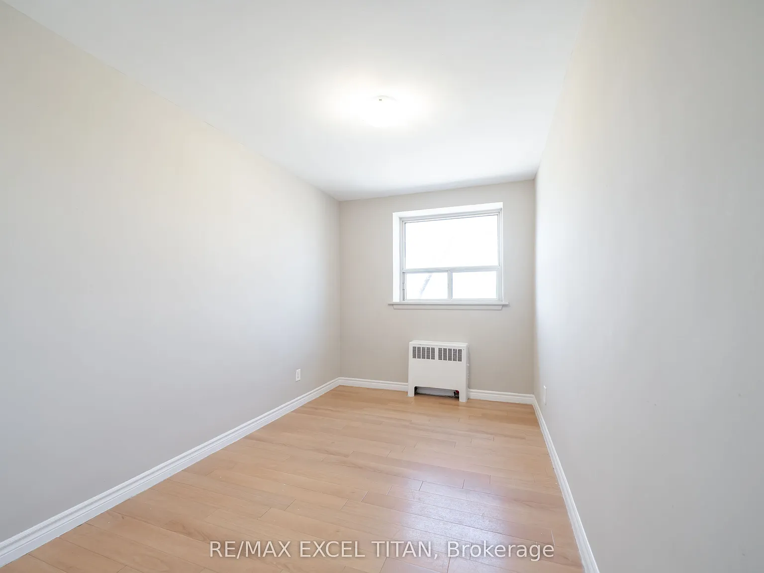 3 bed, $1,650 — Photo 4
