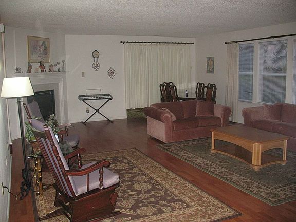 5th image of 12144 Brushfield Ln