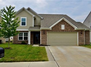 1701 Redbay Dr, Avon, IN 46234