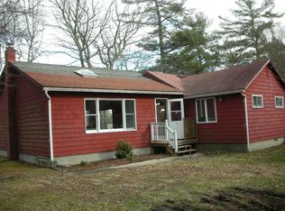 33 Ragnell Rd, West Greenwich, RI 02817