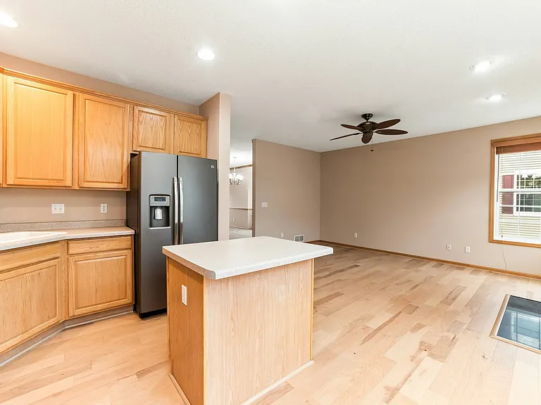 15726 Frisian Ln — Photo 12