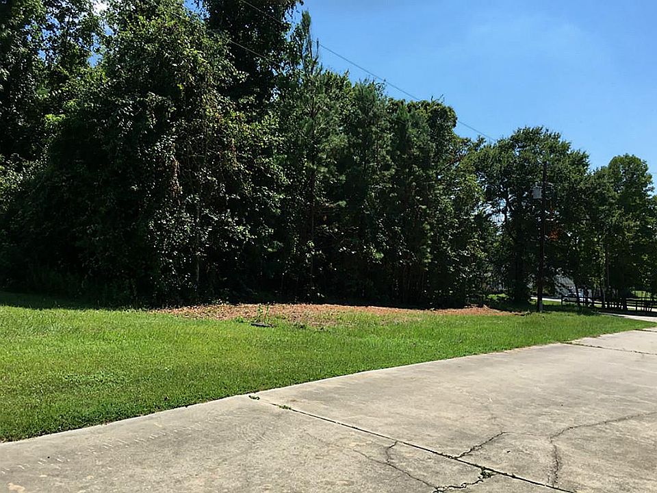 1st image of 4002 Moody Dr