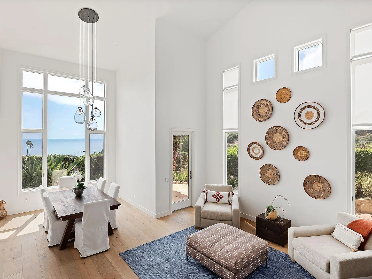 2 bed, 2.5 bath, 2428 sqft, $10,000 — Photo 1