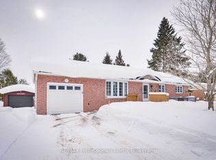 76 Westvale Dr, Bracebridge, ON P1L 1B3