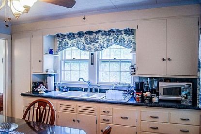 5th image of 8 Fredericka Ln