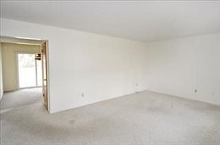 4th image of 808 S Kendall Ave