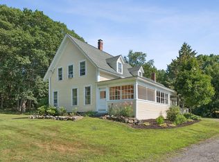 105 High St, Winthrop, ME 04364