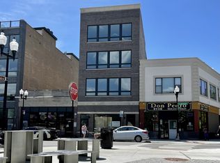 4062 N Lincoln Ave #2, Chicago, IL 60618