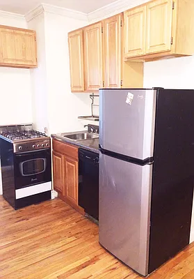 Rented by Crosstown Apartments NYC | media 19
