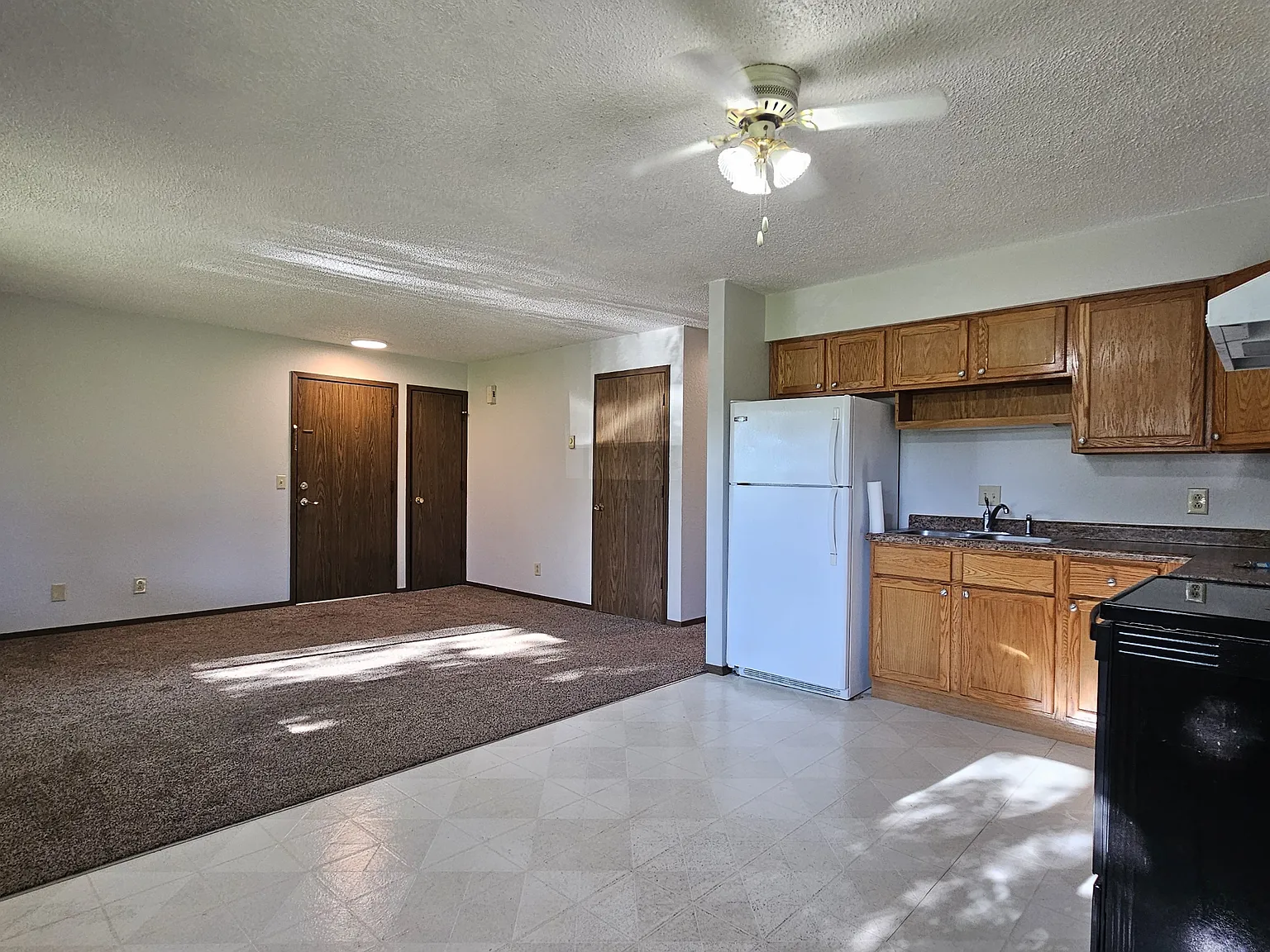 2865 Springreen Drive - 4 — Photo 2