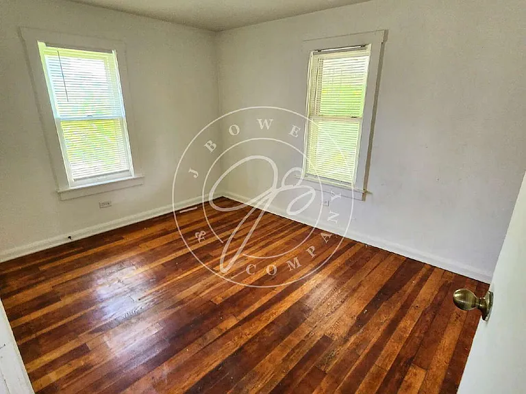 823 Custer Dr — Photo 11