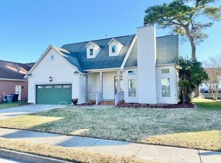 6 Pine Lake Ct, Hampton, VA 23669