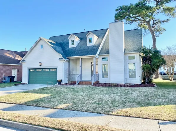 6 Pine Lake Ct, Hampton, VA 23669