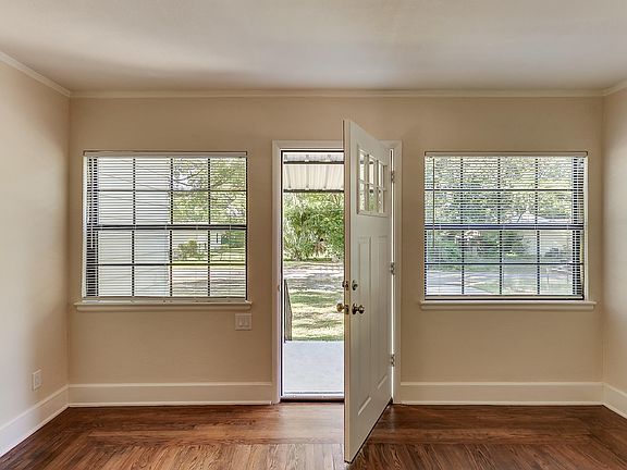 3rd image of 3019 Woodmont Ave