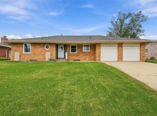 732 29th St NE, Cedar Rapids, IA 52402