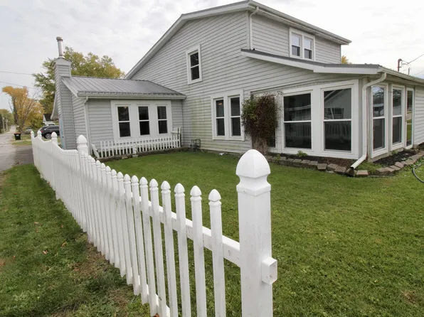 11007 Hebron Rd SE, Buckeye Lake, OH 43008