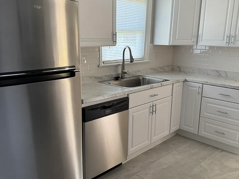 3657 Colonial Ave — Photo 3