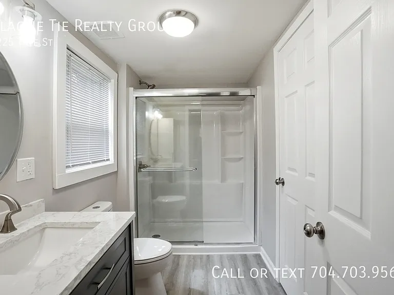 2225 Tate St — Photo 21