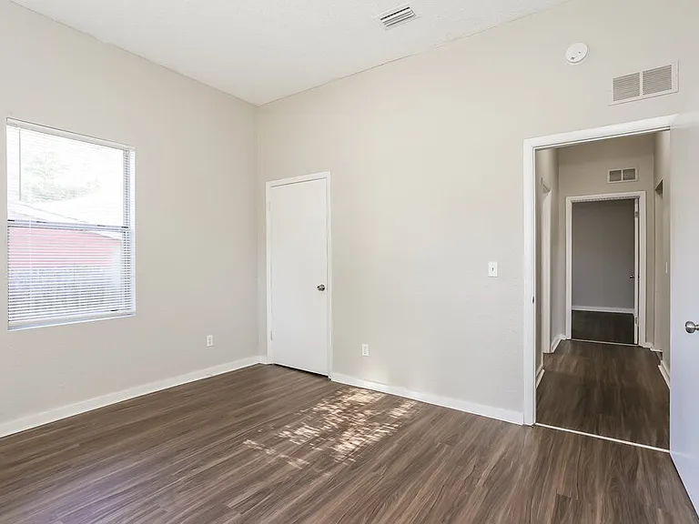 2839 Spring Park Rd — Photo 14