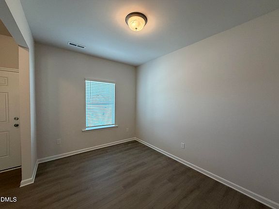 3rd image of 229 Beta Ct