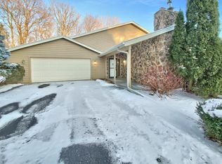 12820 Foliage Ave, Apple Valley, MN 55124