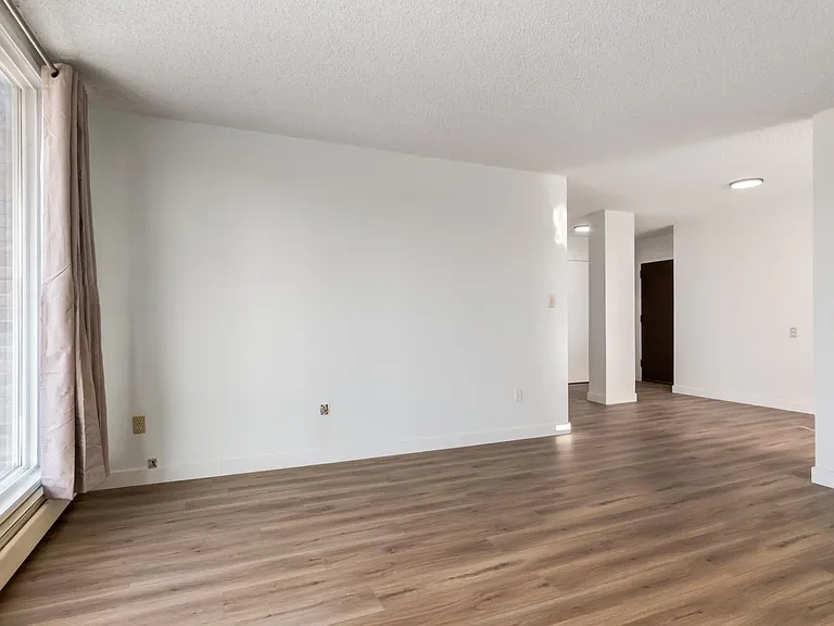 505 56th Ave SW #215 — Photo 9
