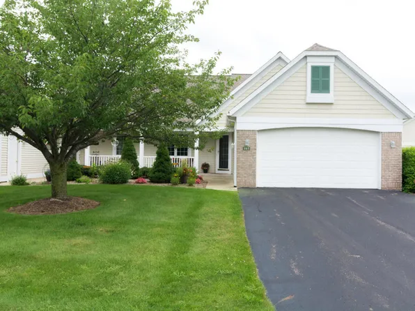 387 Timberlake Dr W, Holland, MI 49424